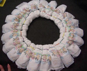 craft instructions to make a diaper wreath